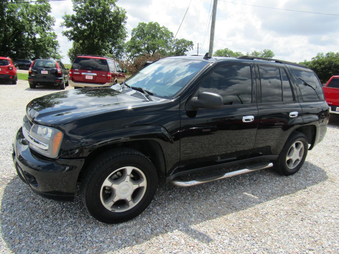 2007 Black /Black Chevrolet TrailBlazer LS1 2WD (1GNDS13S472) with an 4.2L L6 DOHC 24V engine, Automatic transmission, located at 15016 S Hwy 231, Midland City, AL, 36350, (334) 983-3001, 31.306210, -85.495277 - Photo#2